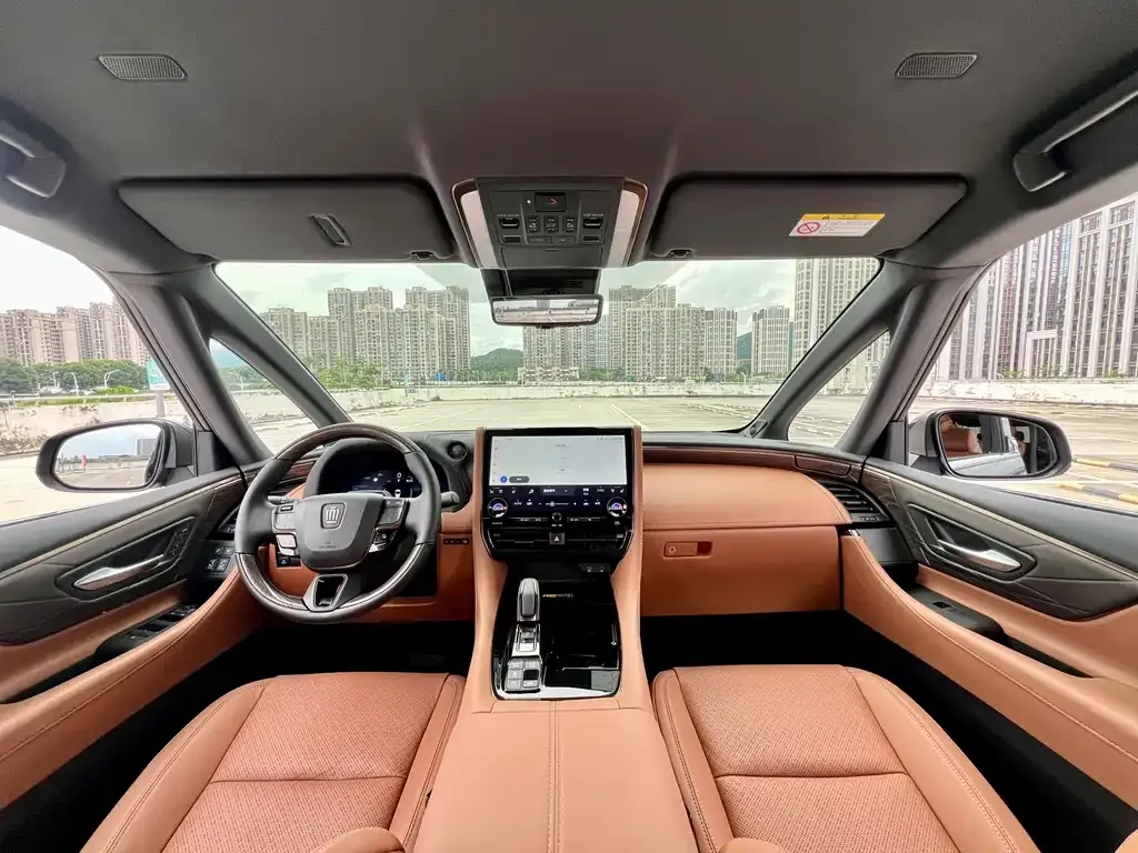 Toyota Vellfire — фото 6