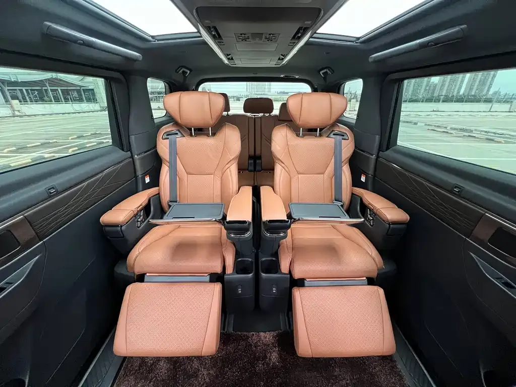 Toyota Vellfire — фото 4