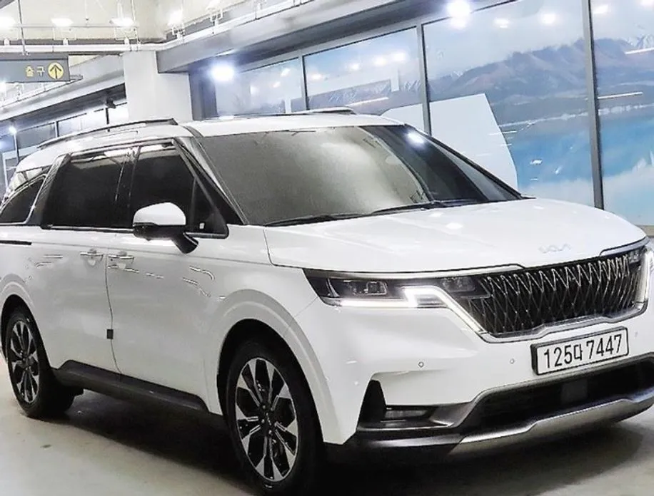 Kia Carnival 2022 из KR, фото 1