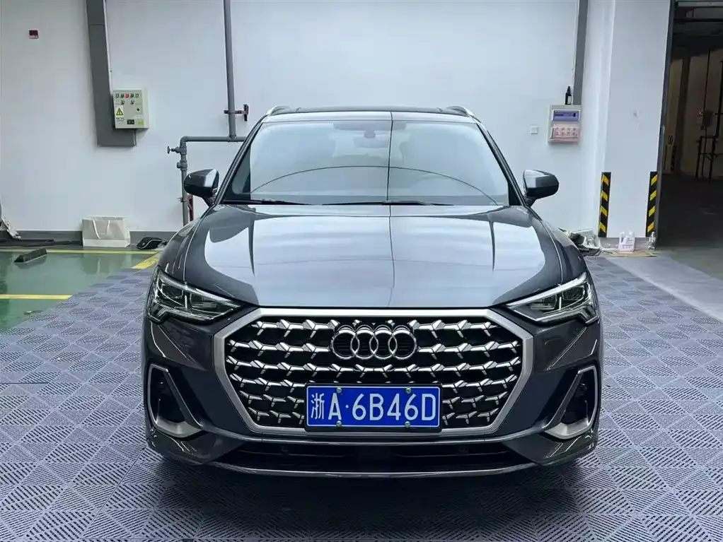 Audi Q3 — фото 3