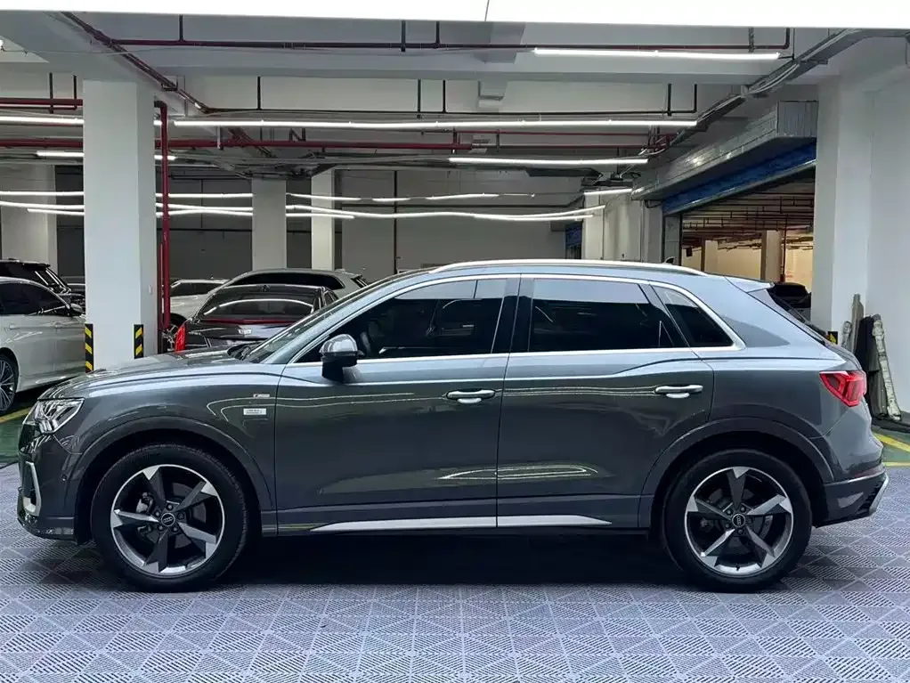 Audi Q3 — фото 10