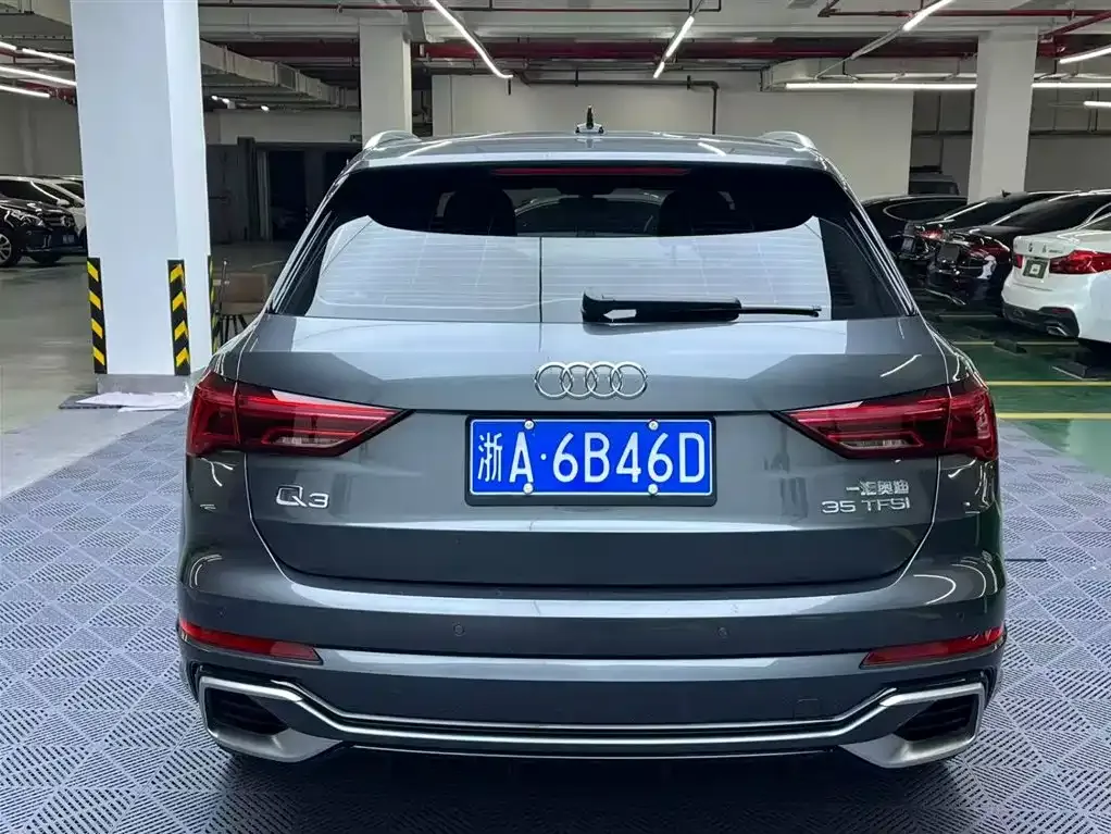 Audi Q3 — фото 8