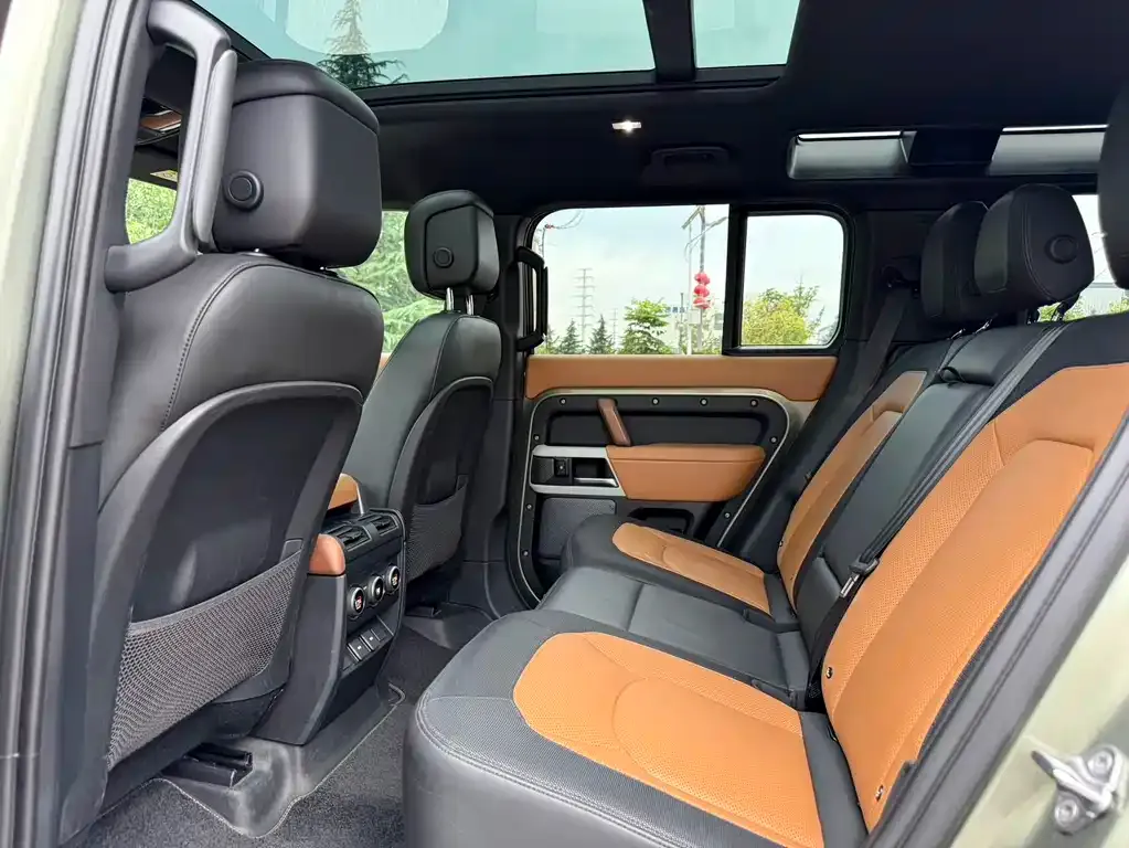 Land Rover Defender — фото 9
