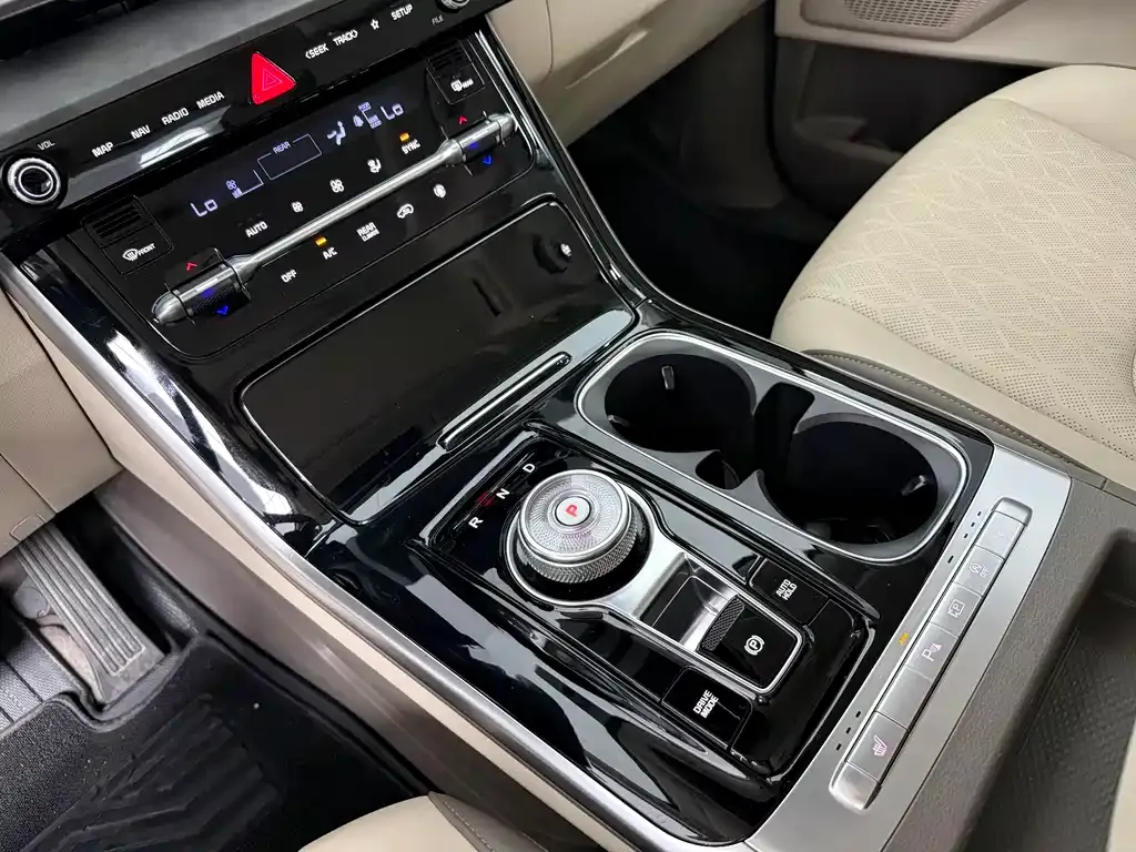 Kia Carnival 2022 из CN, фото 10