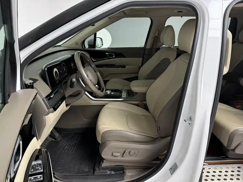 Kia Carnival 2022 из CN, фото 6