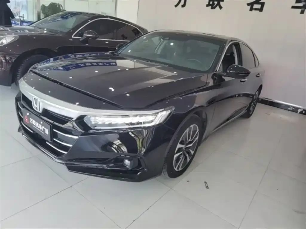 Honda Accord — фото 6