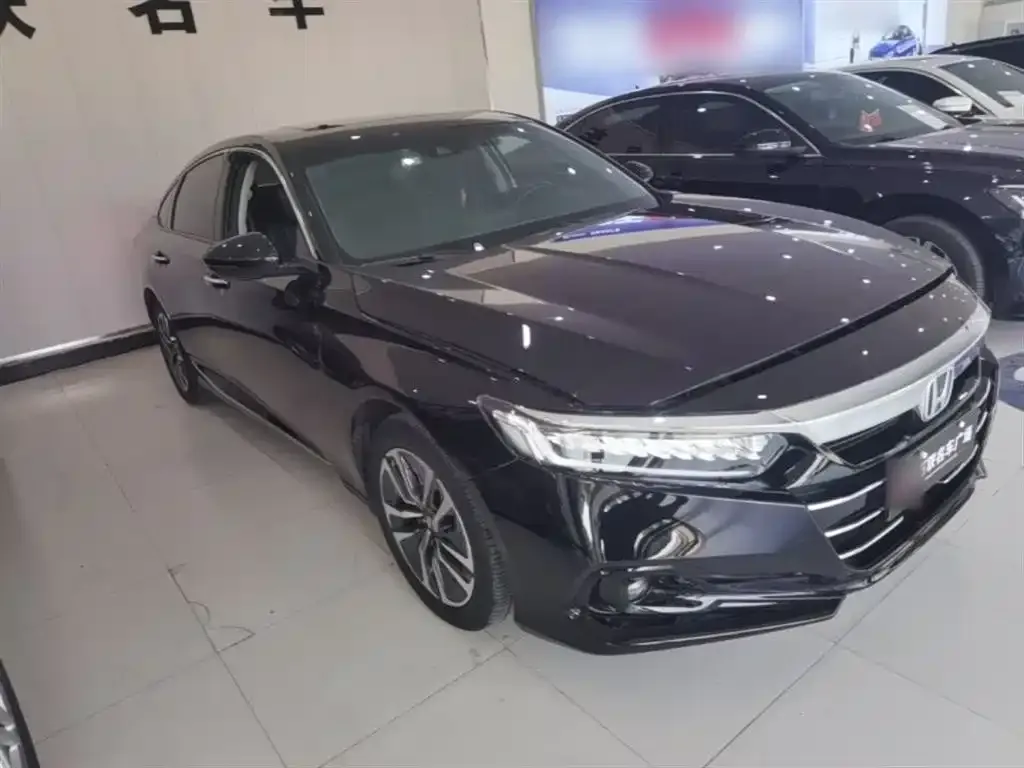 Honda Accord — фото 9