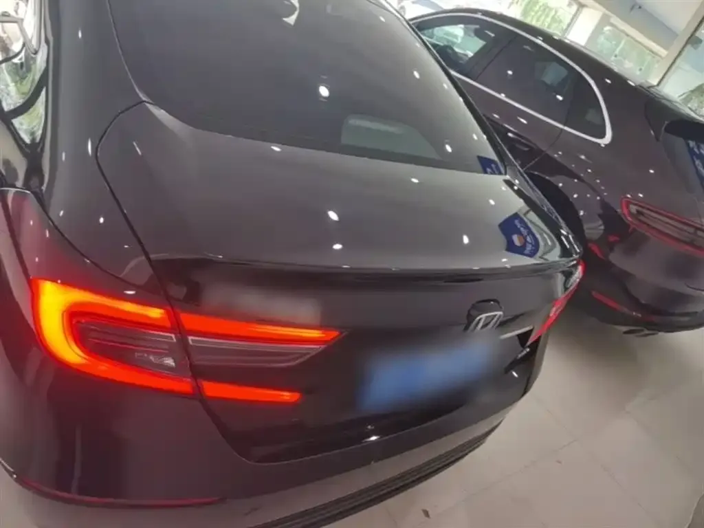 Honda Accord — фото 10