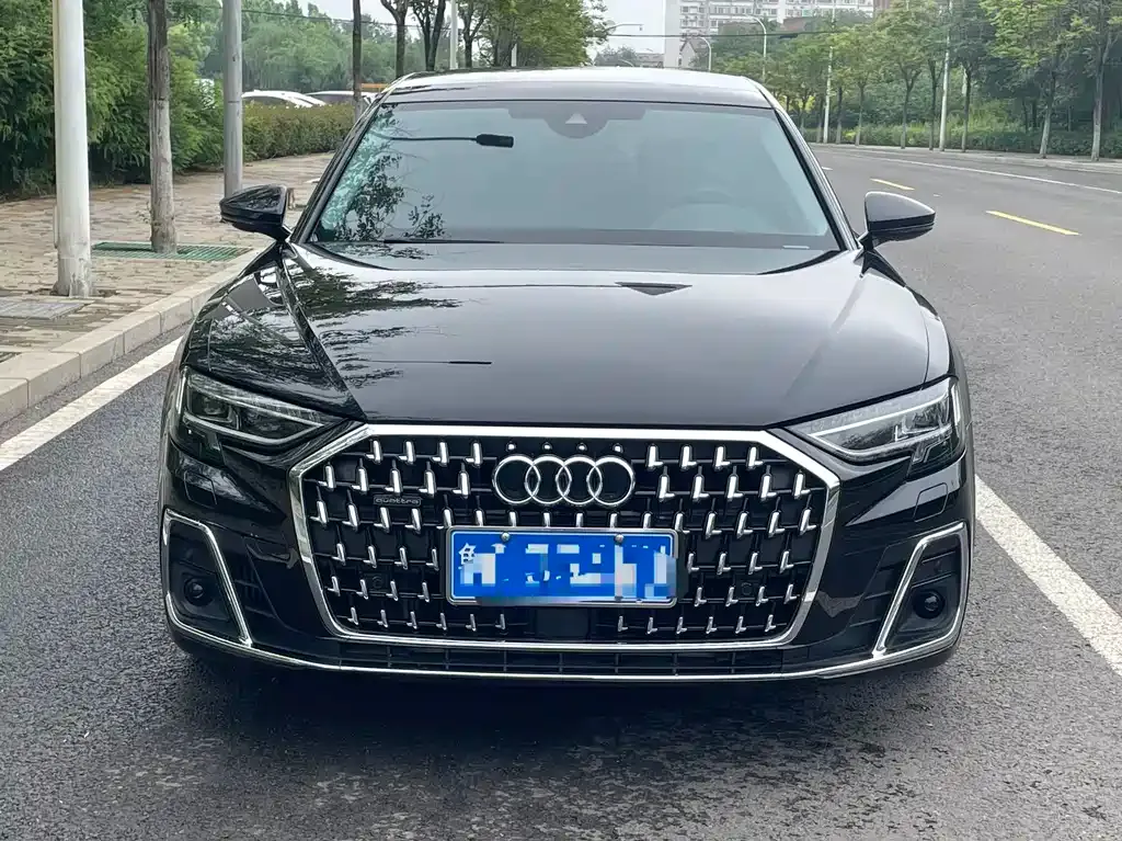 Audi A8 2024 из CN, фото 5