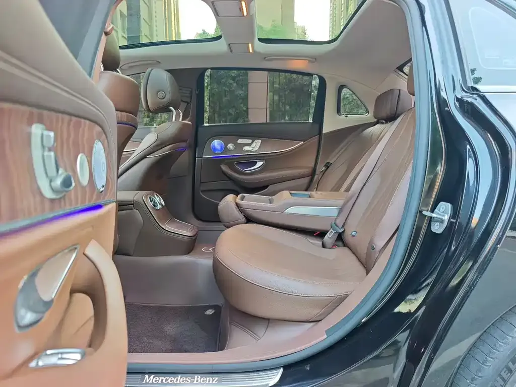 Mercedes-Benz E-Class 2022 из CN, фото 2
