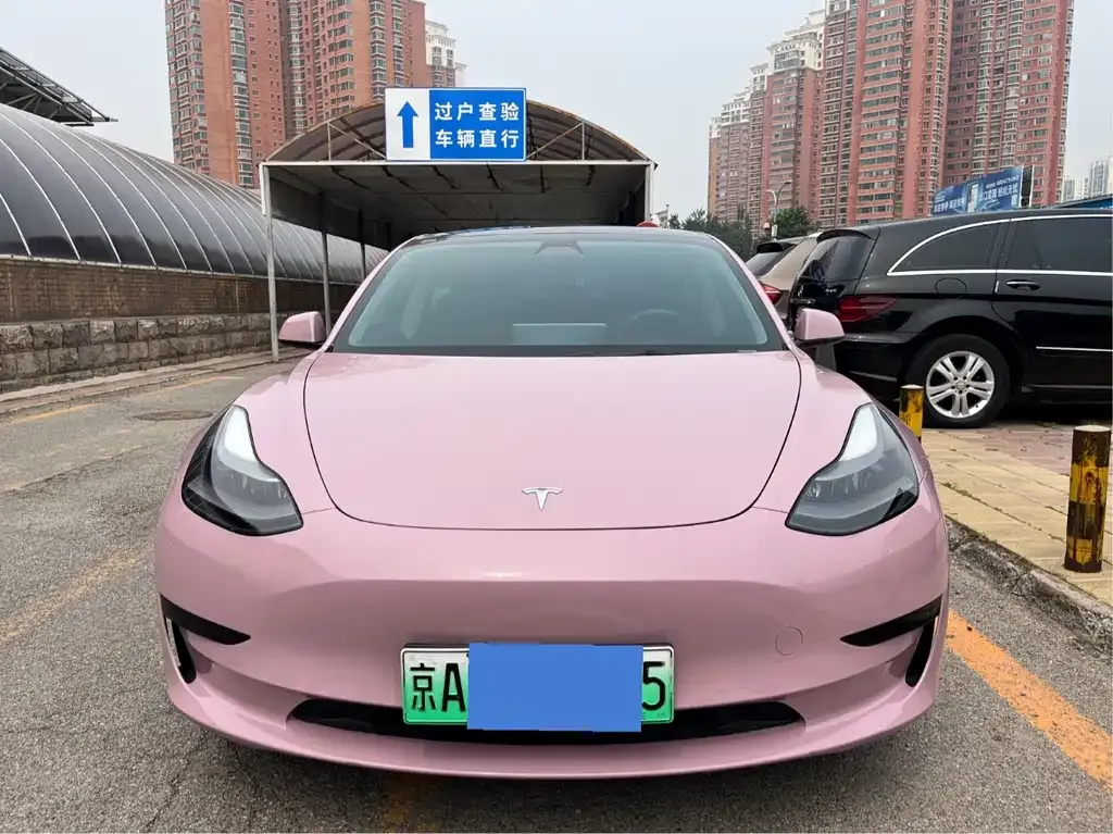 Tesla Model 3 — фото 10