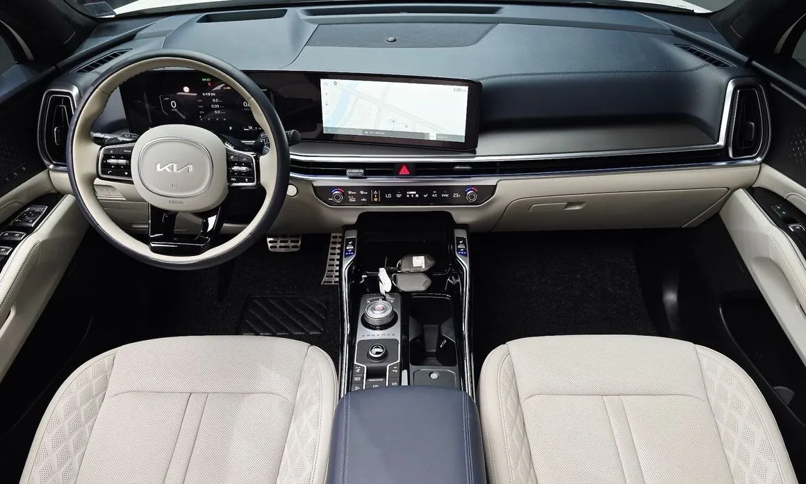 Kia Sorento — фото 6