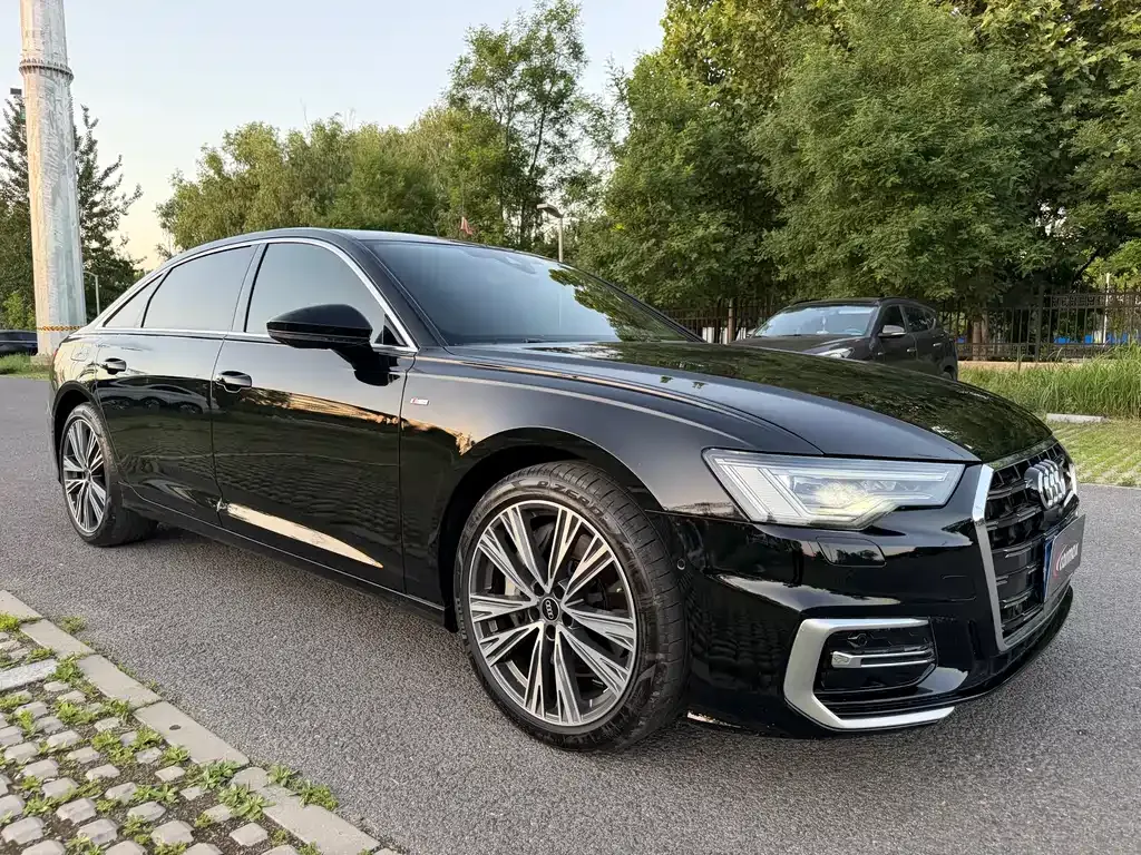 Audi A6L — фото 8