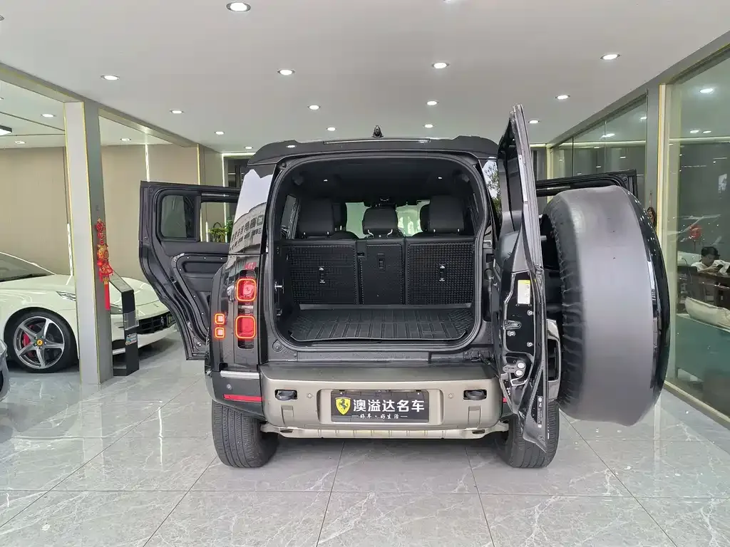 Land Rover Defender — фото 4