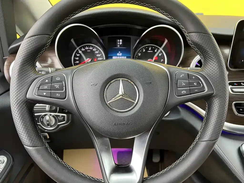 Mercedes-Benz V-Class 2021 из CN, фото 3