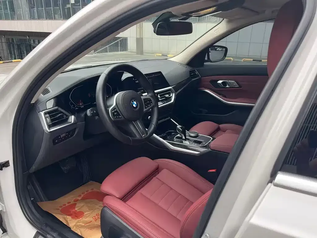 BMW 3 Series 2021 из CN, фото 6