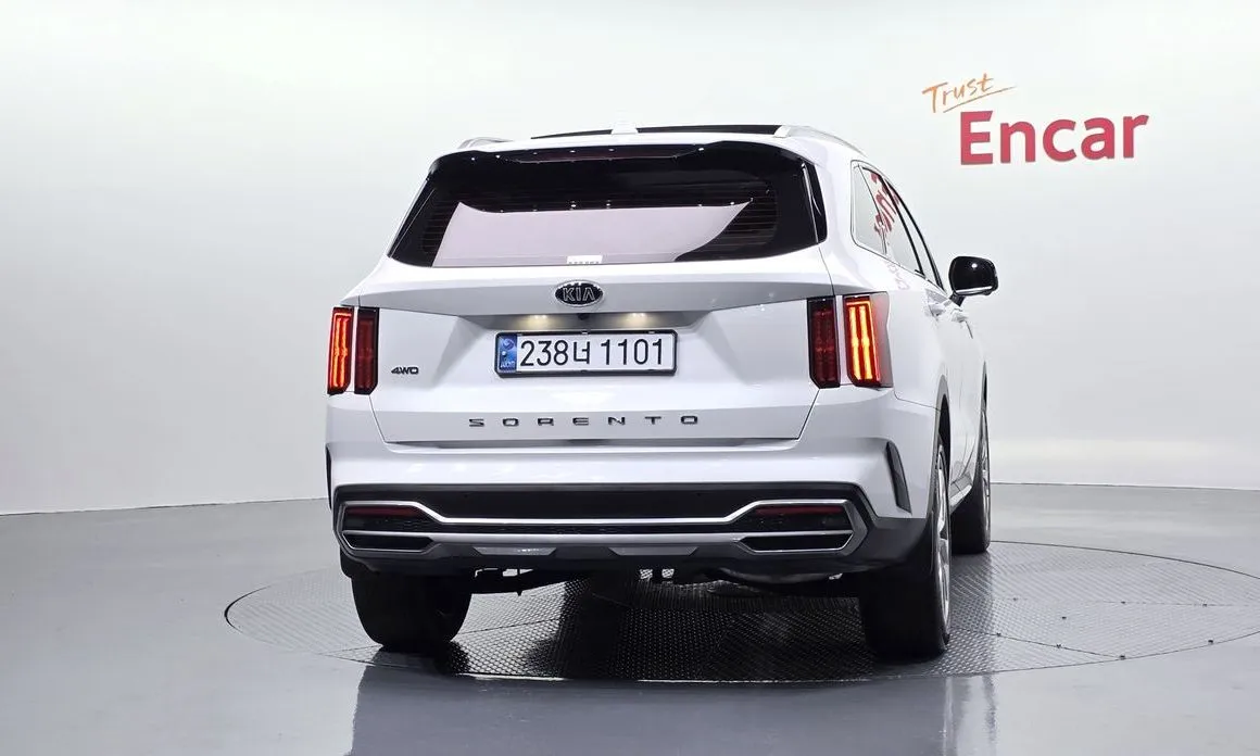 Kia Sorento — фото 8