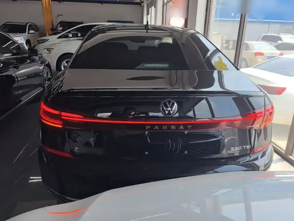 Volkswagen Passat — фото 2