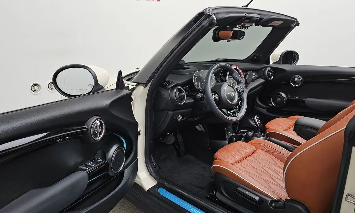 Mini Cooper Convertible 2021 из KR, фото 6