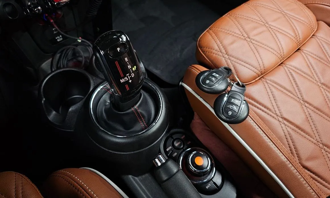 Mini Cooper Convertible 2021 из KR, фото 9