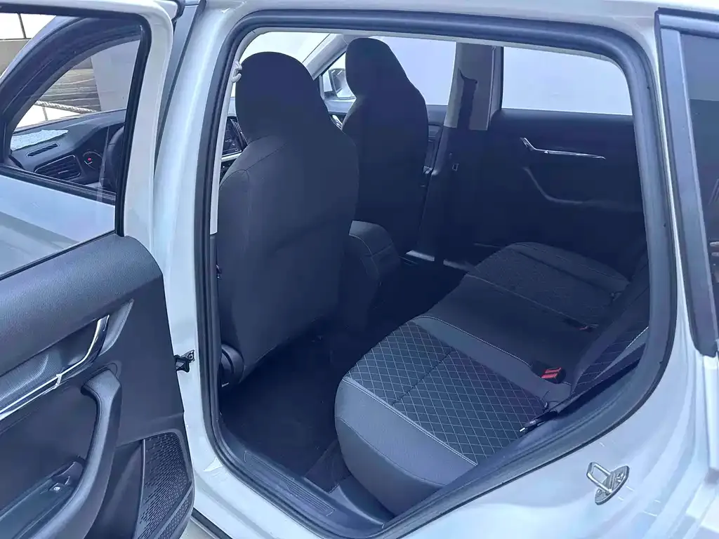 Skoda Kamiq 2021 из CN, фото 7
