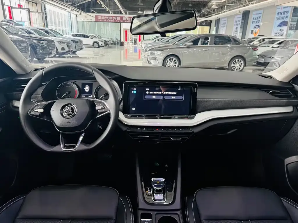Skoda Octavia — фото 3