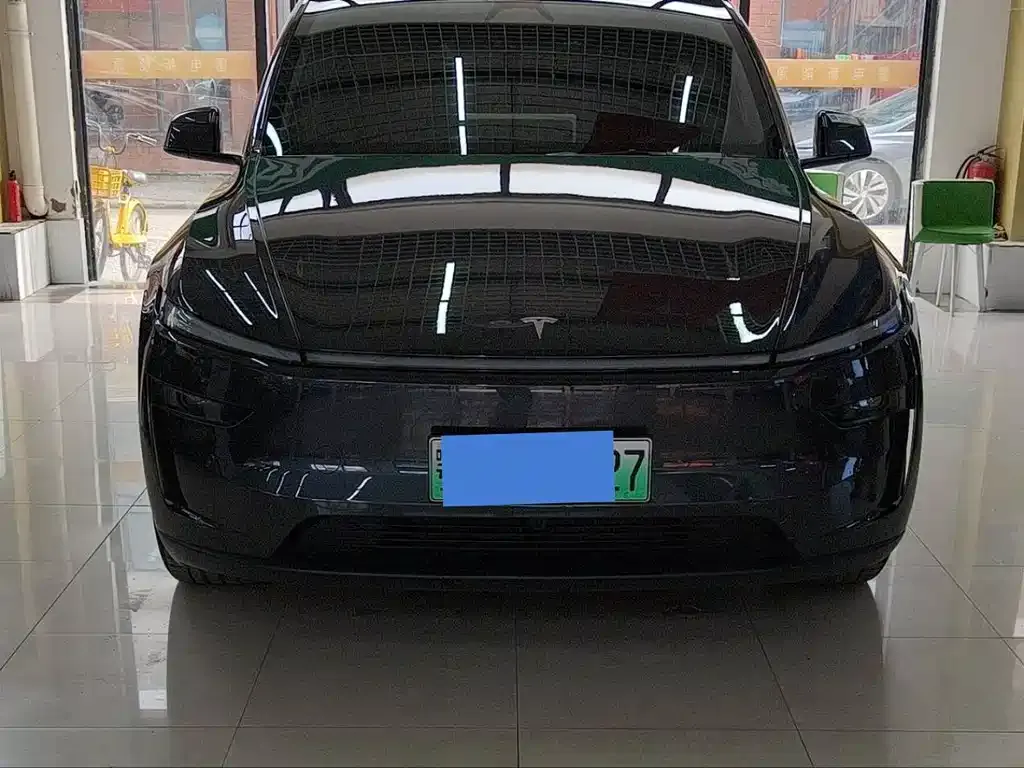 Tesla Model Y — фото 7