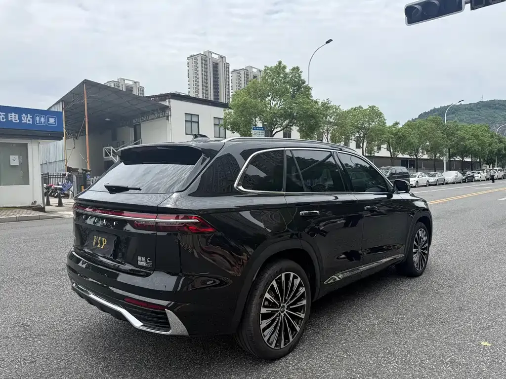 Geely Xingyue L — фото 4