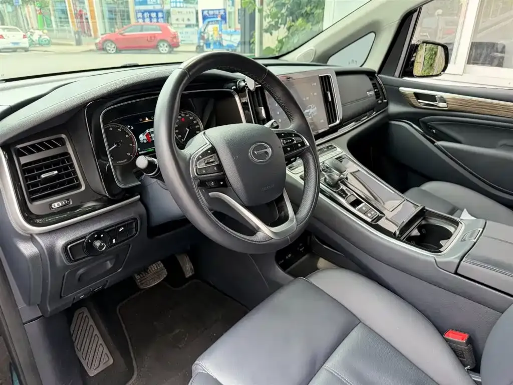 GAC Motor Trumpchi M8 — фото 9