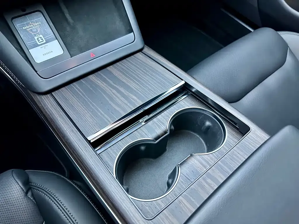 Tesla Model S — фото 5