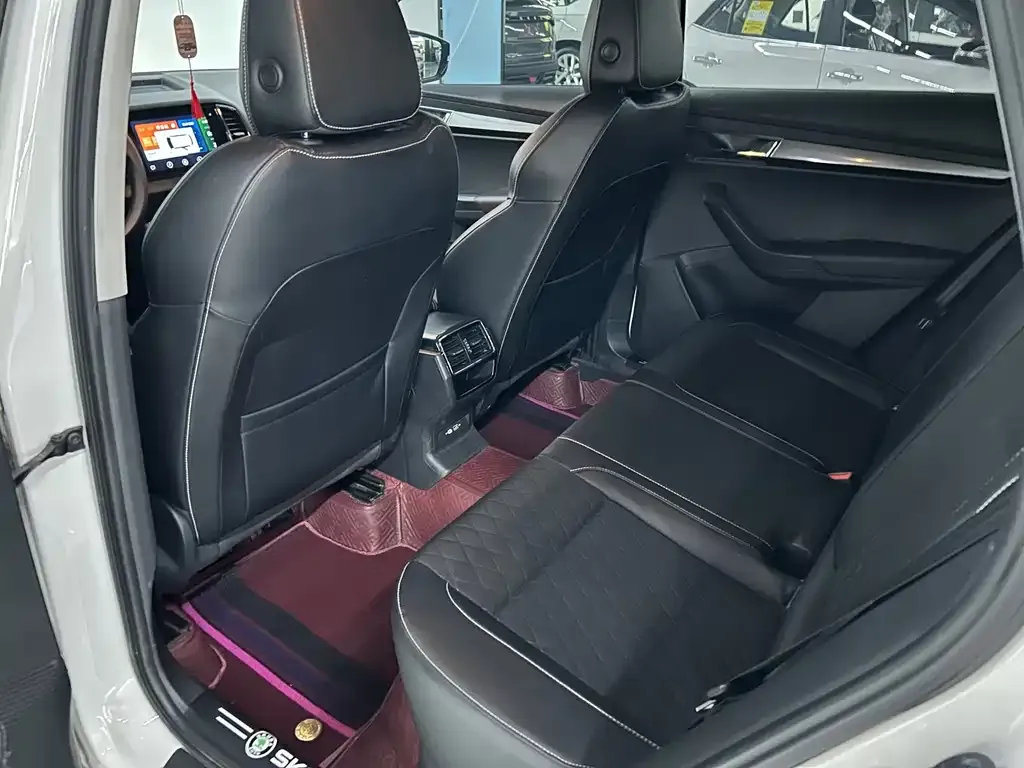 Skoda Karoq 2022 из CN, фото 2