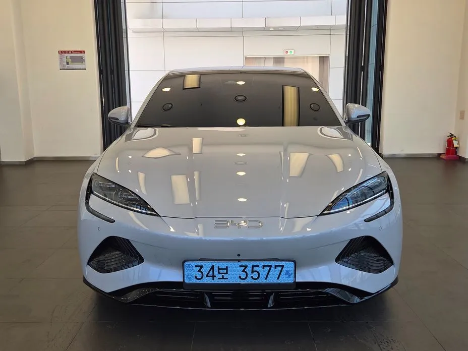 BYD Seal — фото 2