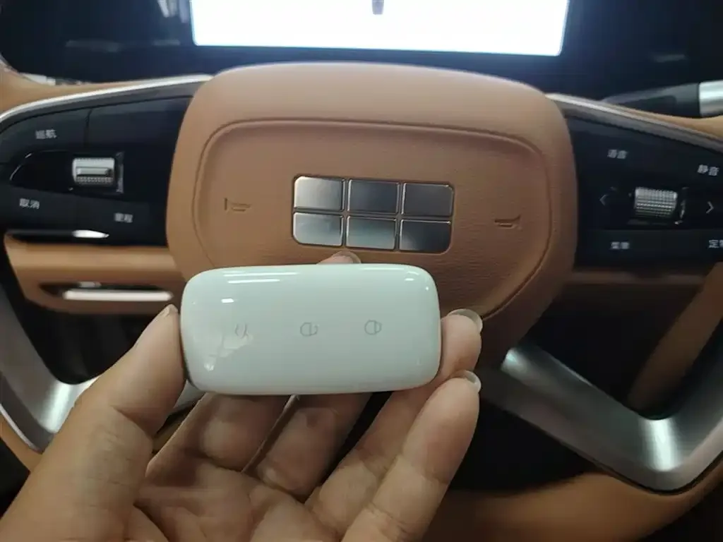 Geely Galaxy L7 — фото 3