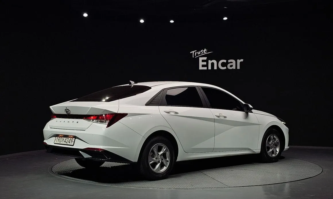 Hyundai AVANTE — фото 7