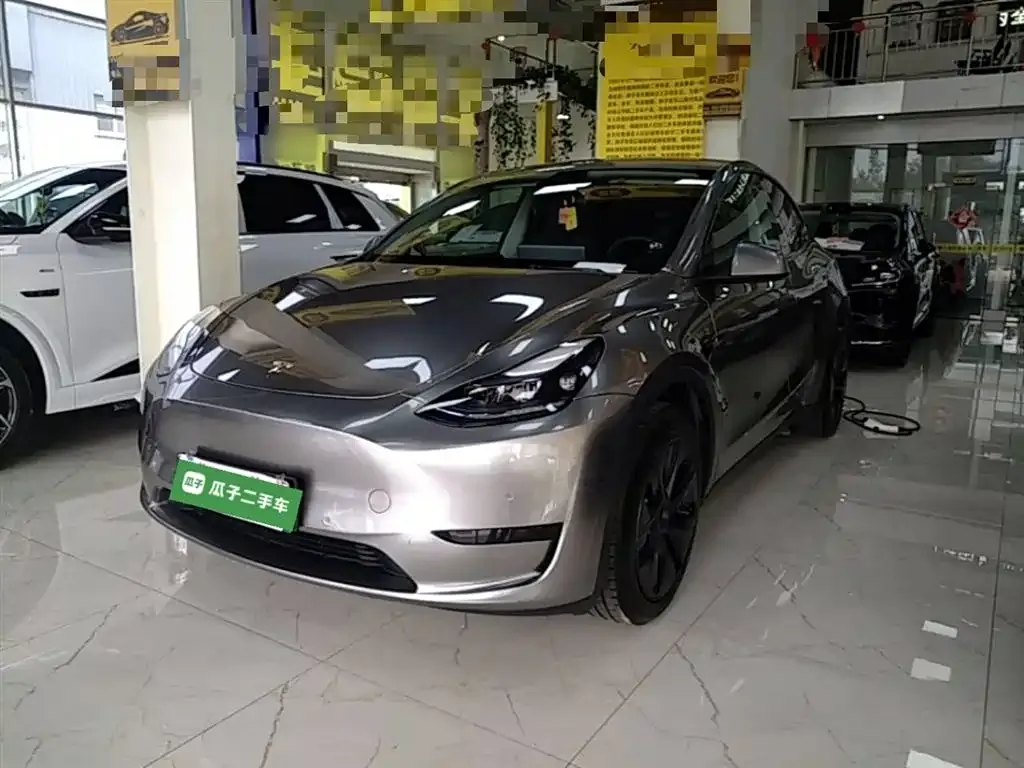 Tesla Model Y — фото 7