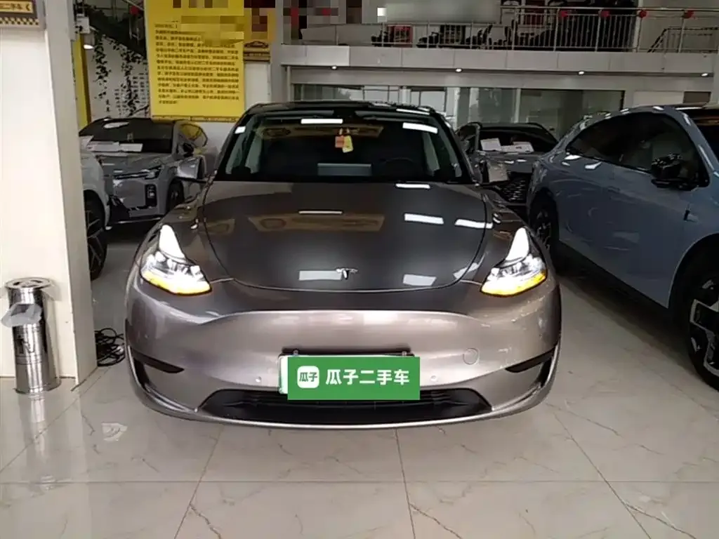 Tesla Model Y — фото 3