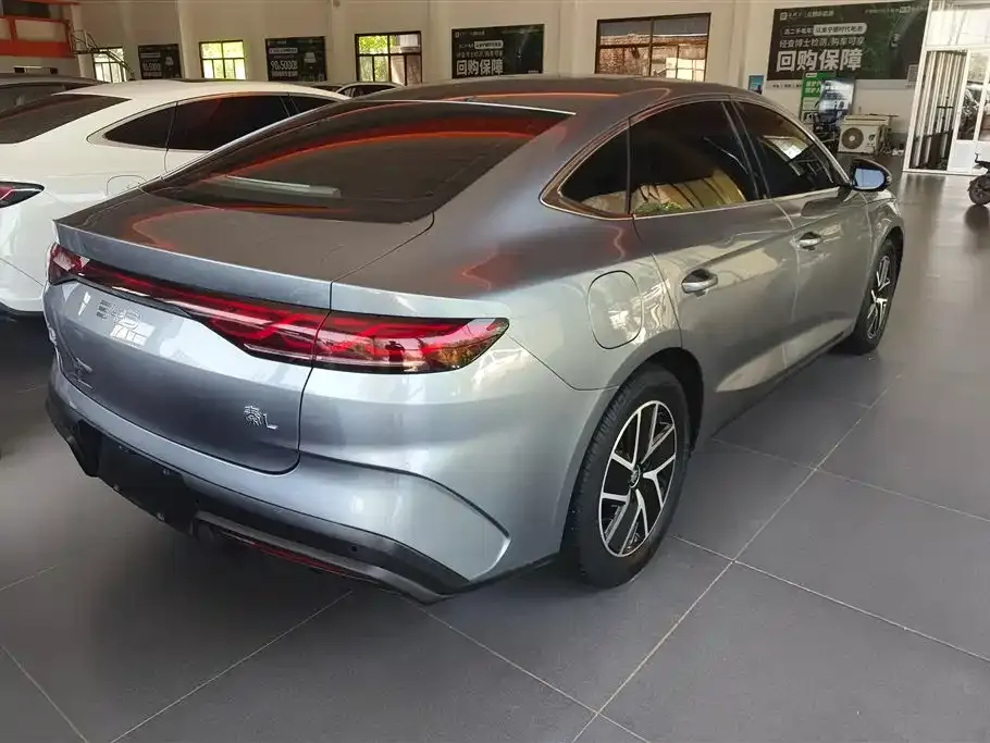 BYD Qin L — фото 10