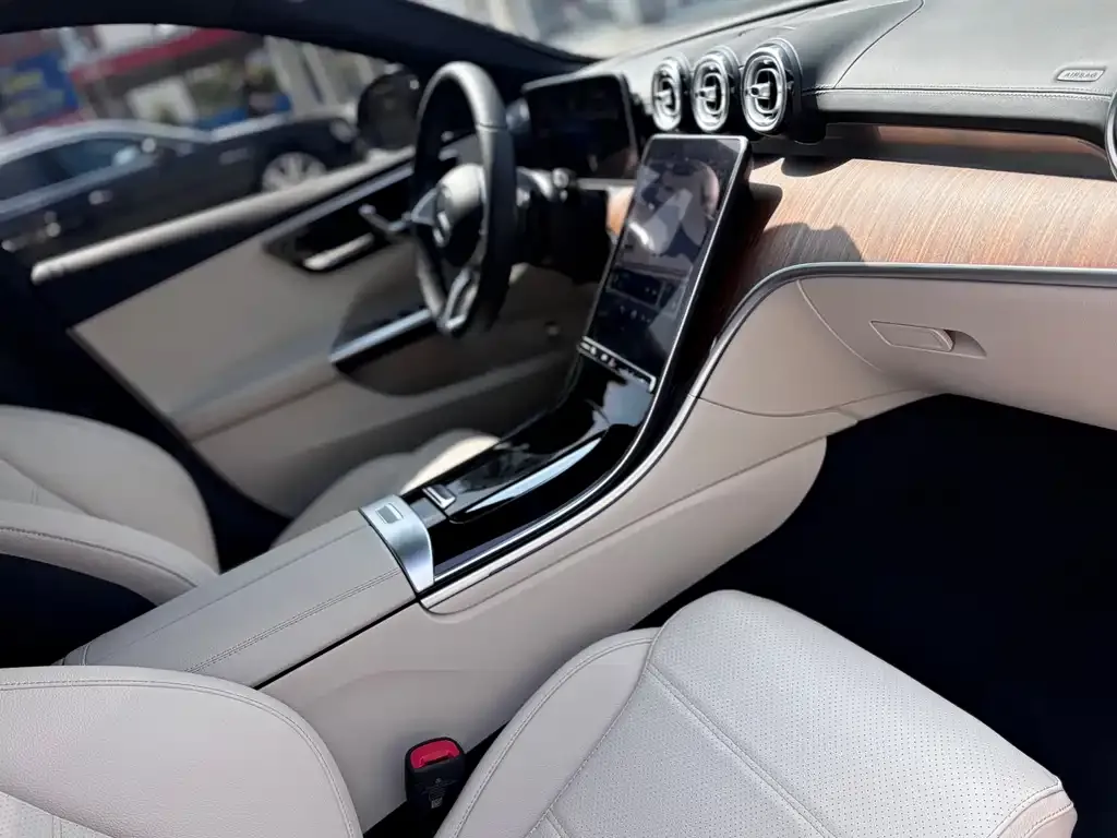 Mercedes-Benz C-Class 2023 из CN, фото 3
