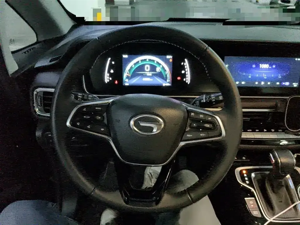 GAC Motor Trumpchi M6 — фото 10
