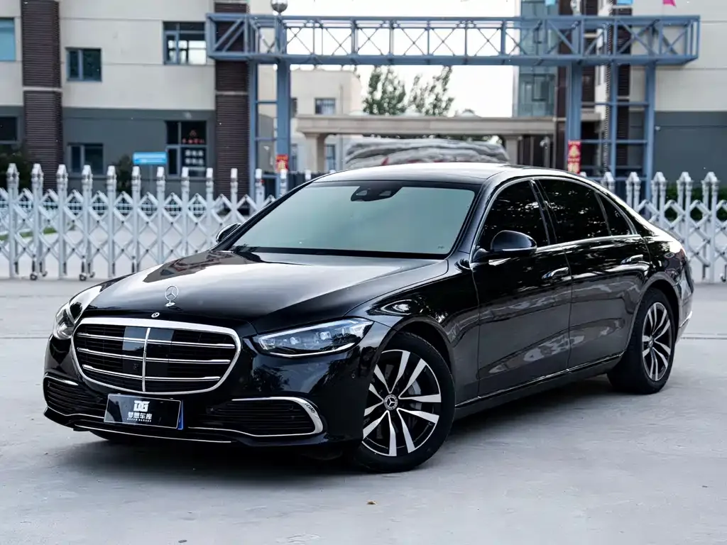 Mercedes-Benz S-Class — фото 1