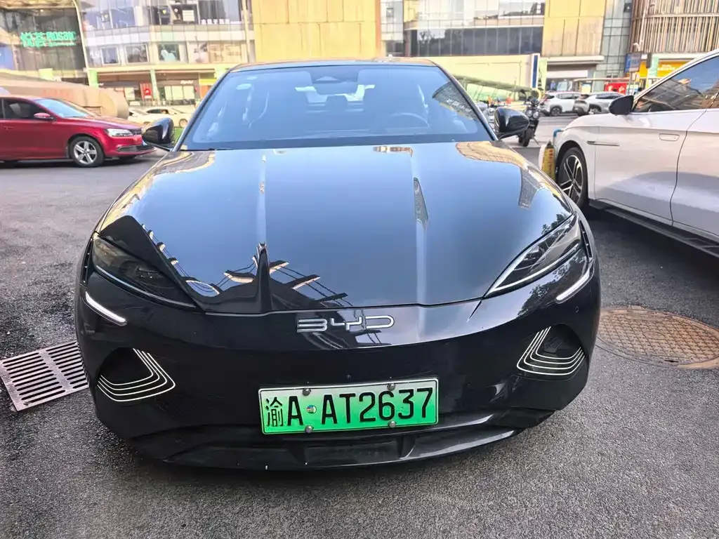 BYD Seal — фото 8