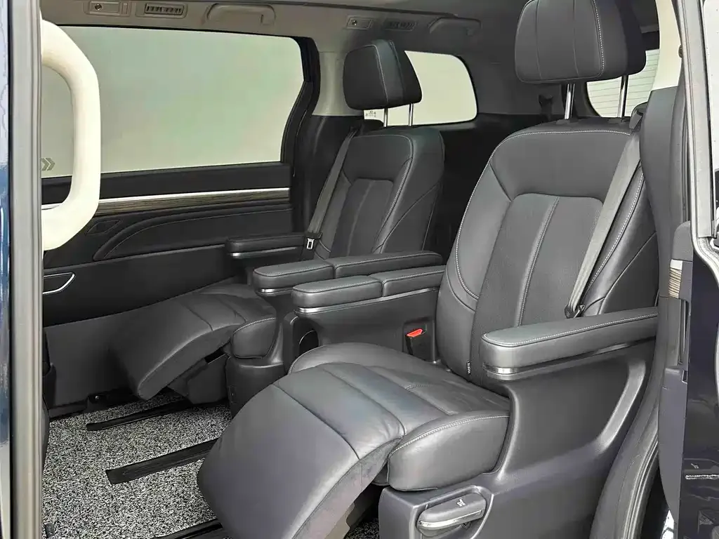 GAC Motor Trumpchi M8 — фото 8