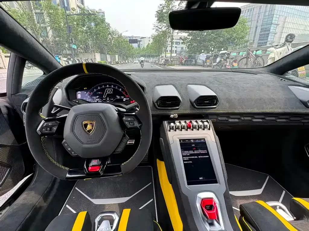 Lamborghini Huracan — фото 9