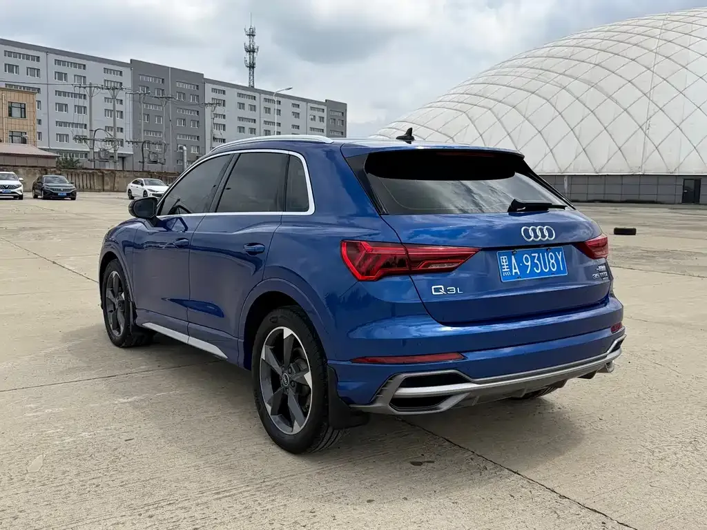 Audi Q3 — фото 5