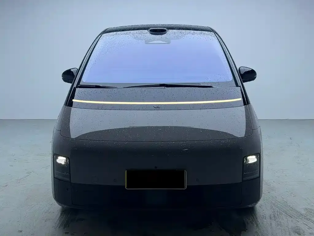 Li Auto MEGA — фото 3
