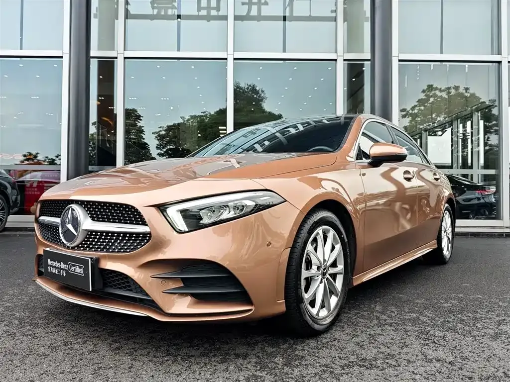 Mercedes-Benz A-Class — фото 1