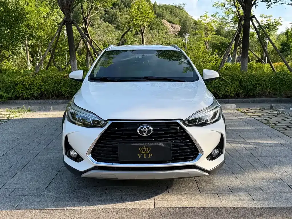Toyota Yaris L — фото 8