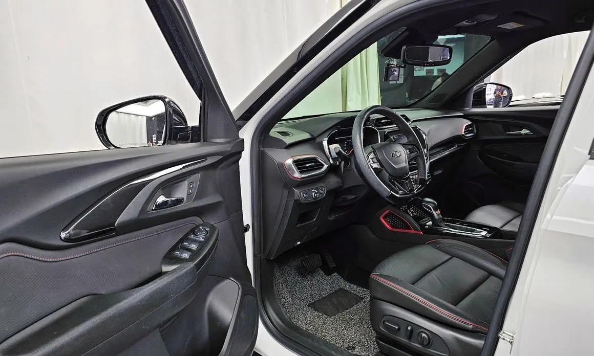 Chevrolet (GM Daewoo) Trailblazer 2023 из KR, фото 3