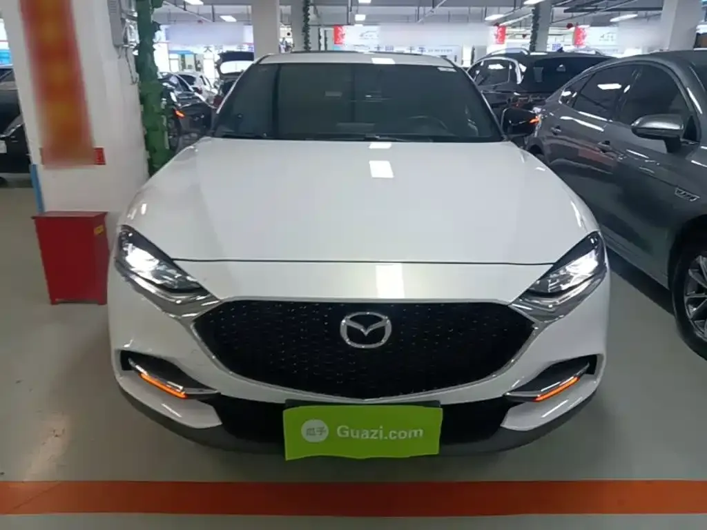 Mazda CX-4 2021 из CN, фото 2