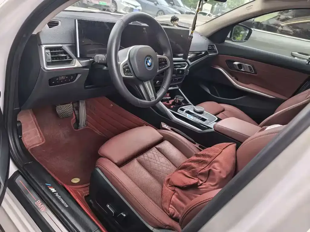 BMW i3 — фото 7
